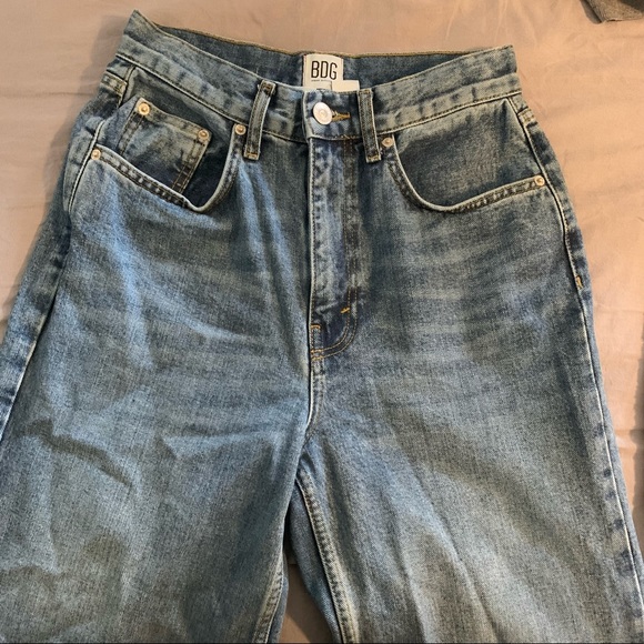 BDG Urban Outfitters High Rise Baggy Jean (Medium Wash) - Picture 4 of 4